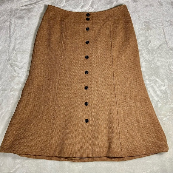 Talbots Dresses & Skirts - Talbots Classic 100% Wool Skirt Tan/Brown Herringbone pattern Size 6 Pettite